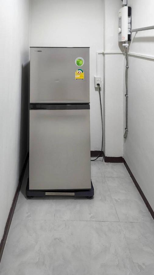 Apartment A4 Dindaeng Bangkok Buitenkant foto