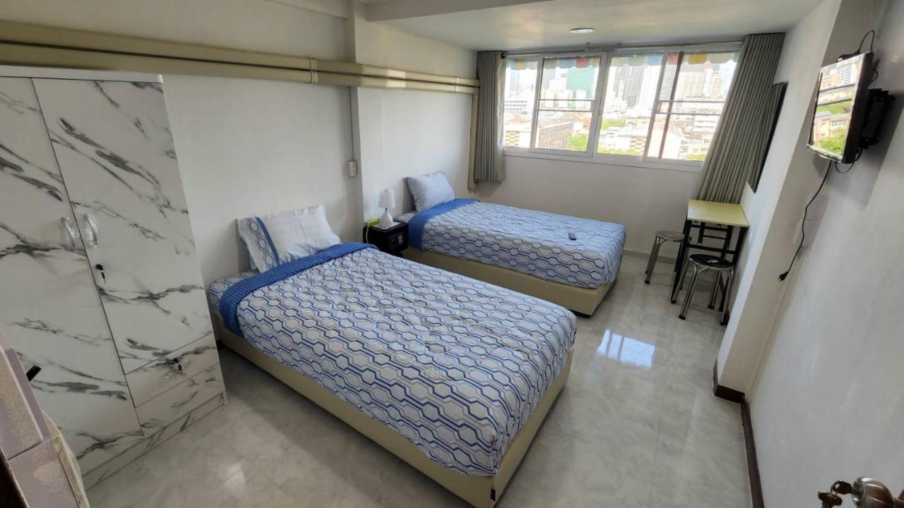 Apartment A4 Dindaeng Bangkok Buitenkant foto