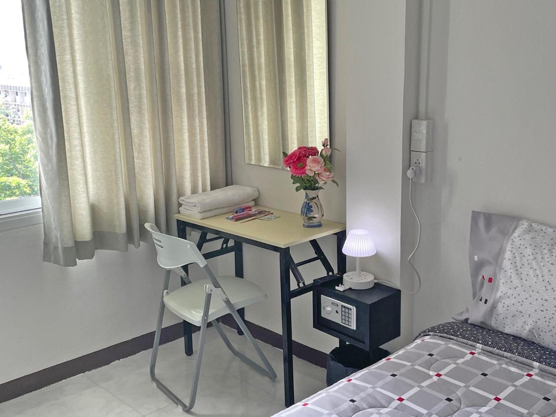 Apartment A4 Dindaeng Bangkok Buitenkant foto